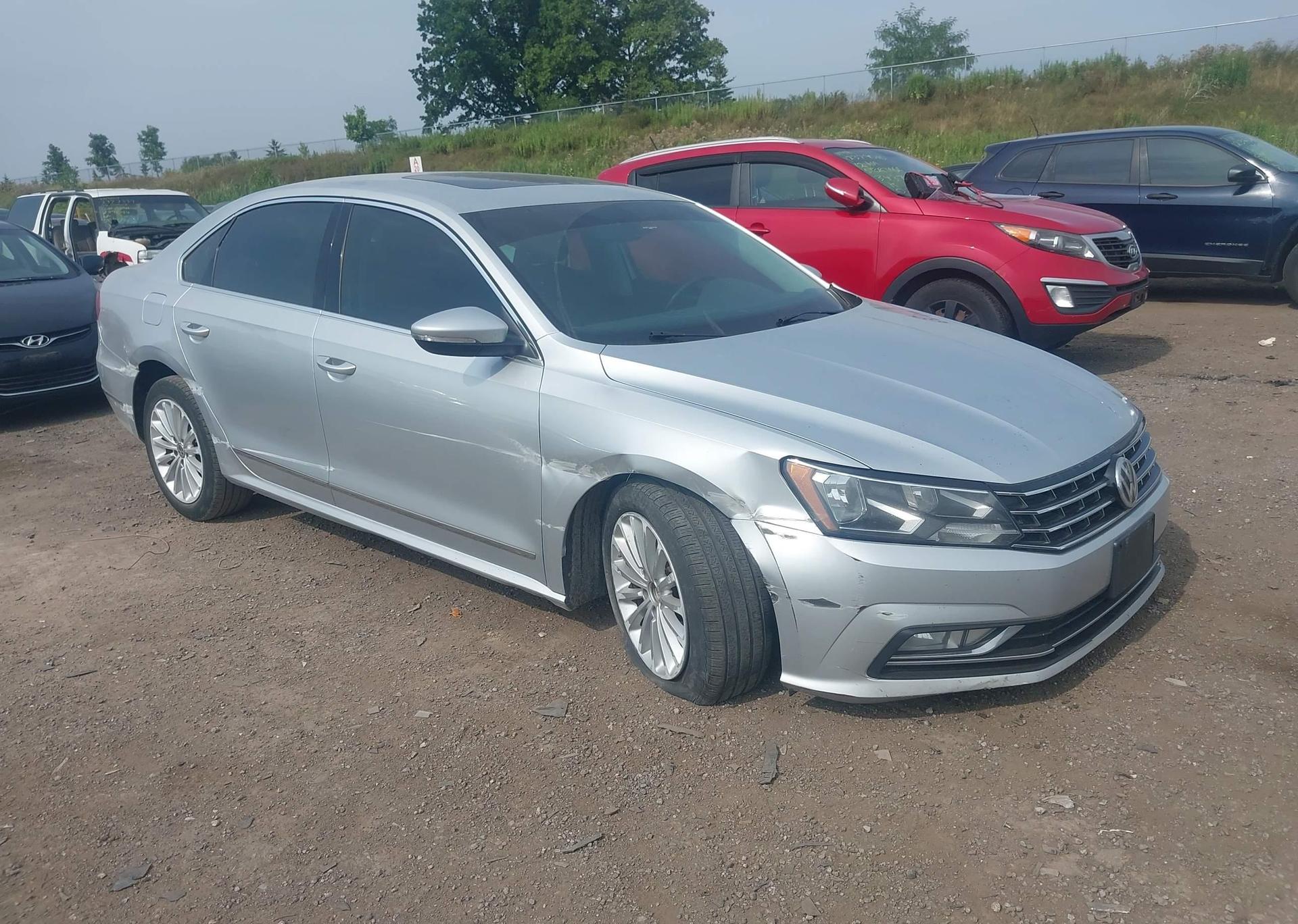 2016 VOLKSWAGEN PASSAT SE