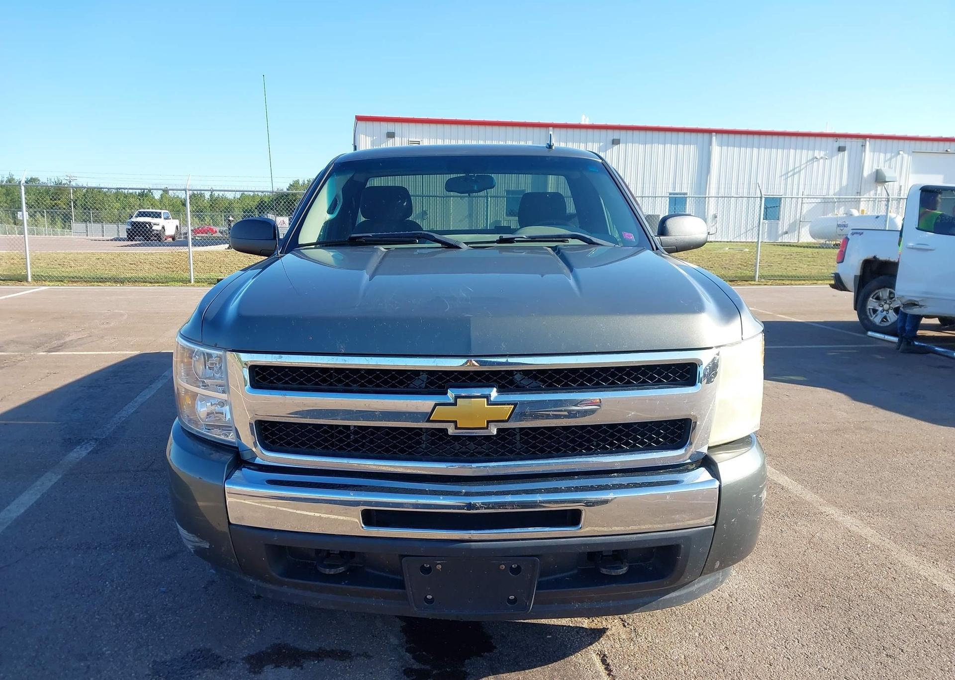 2011 CHEVROLET SILVERADO 1500 WT