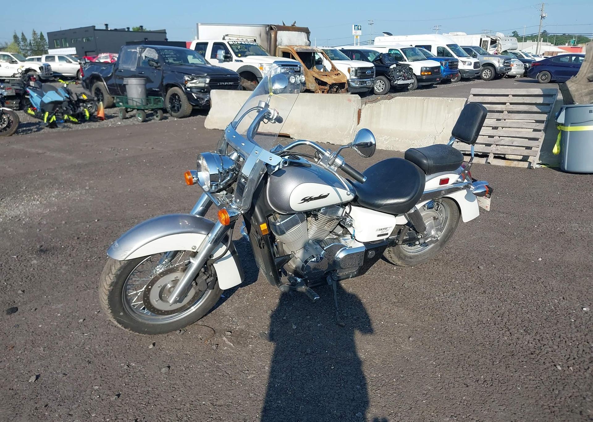 2006 HONDA VT750 CA