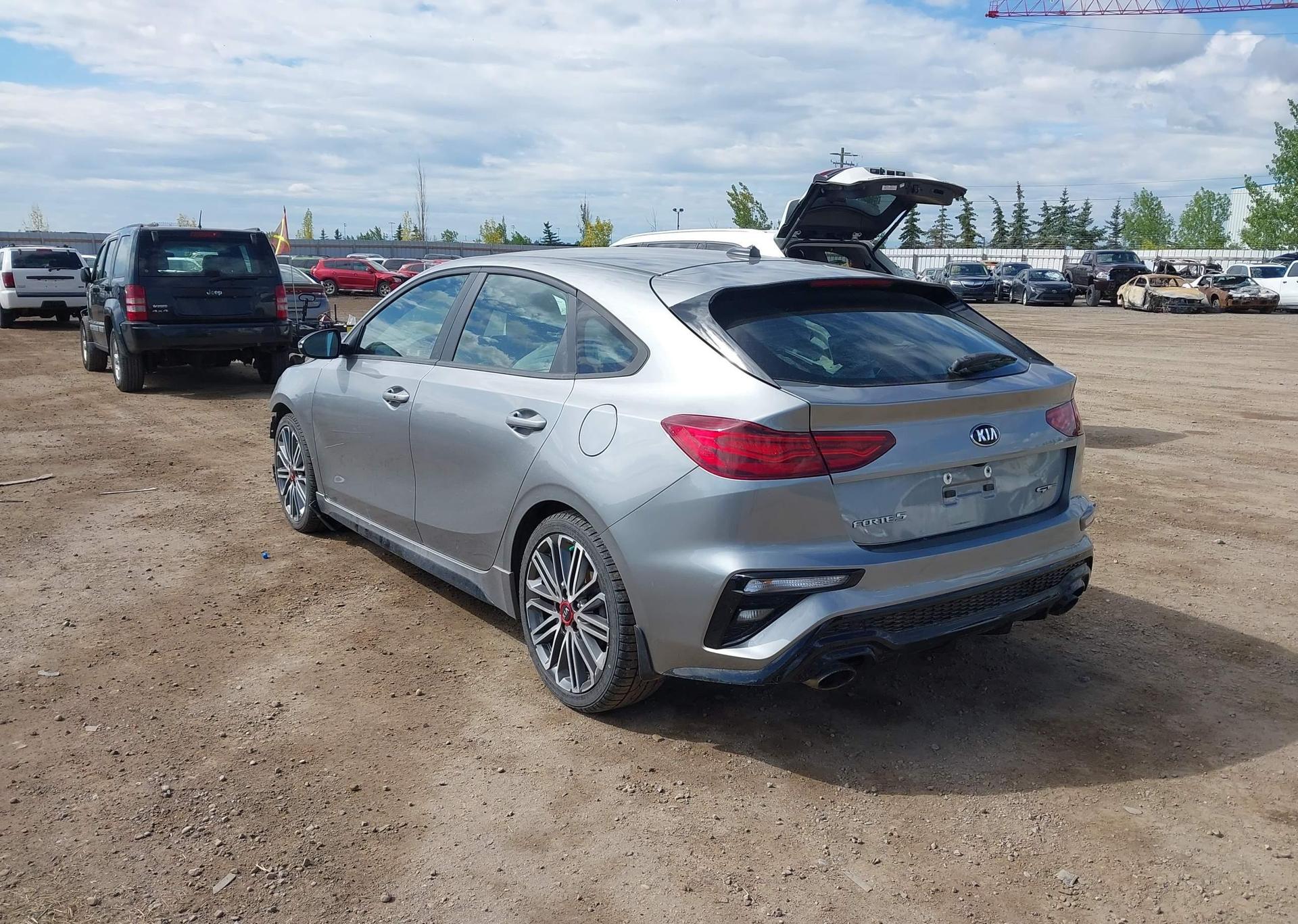 2021 KIA FORTE5 GT