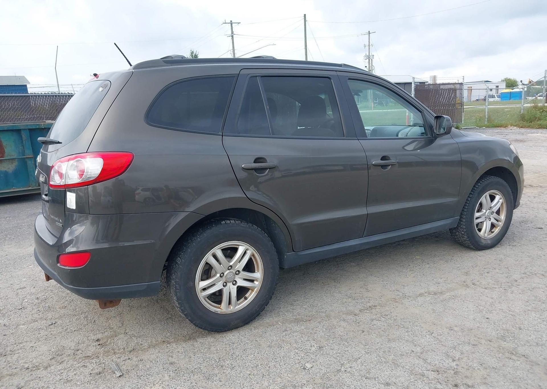 2011 HYUNDAI SANTA FE GLS