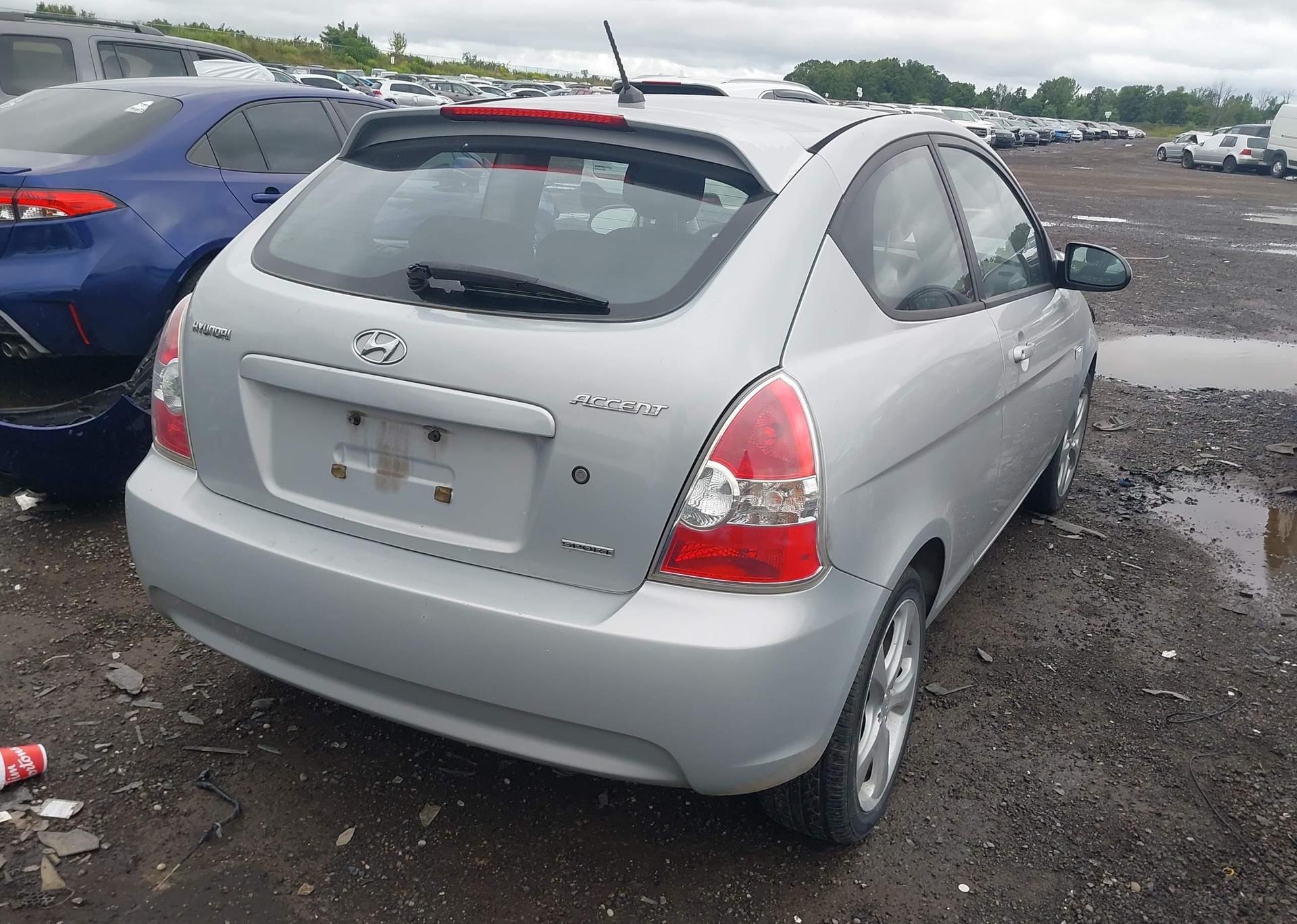 2009 HYUNDAI ACCENT GL