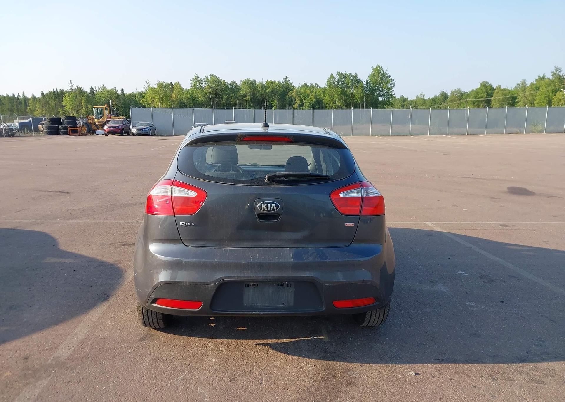 2014 KIA RIO LX