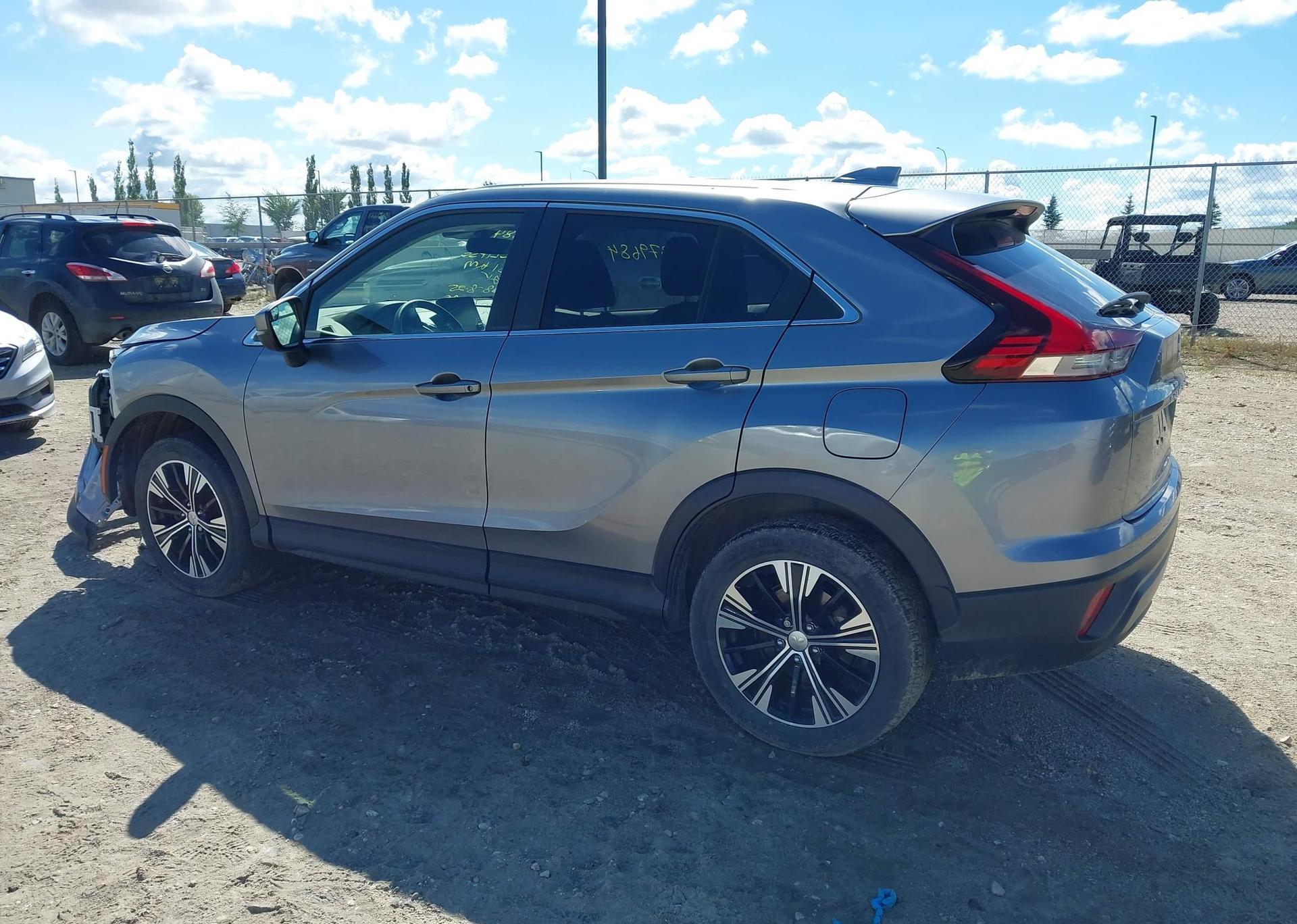 2022 MITSUBISHI ECLIPSE CROSS ES