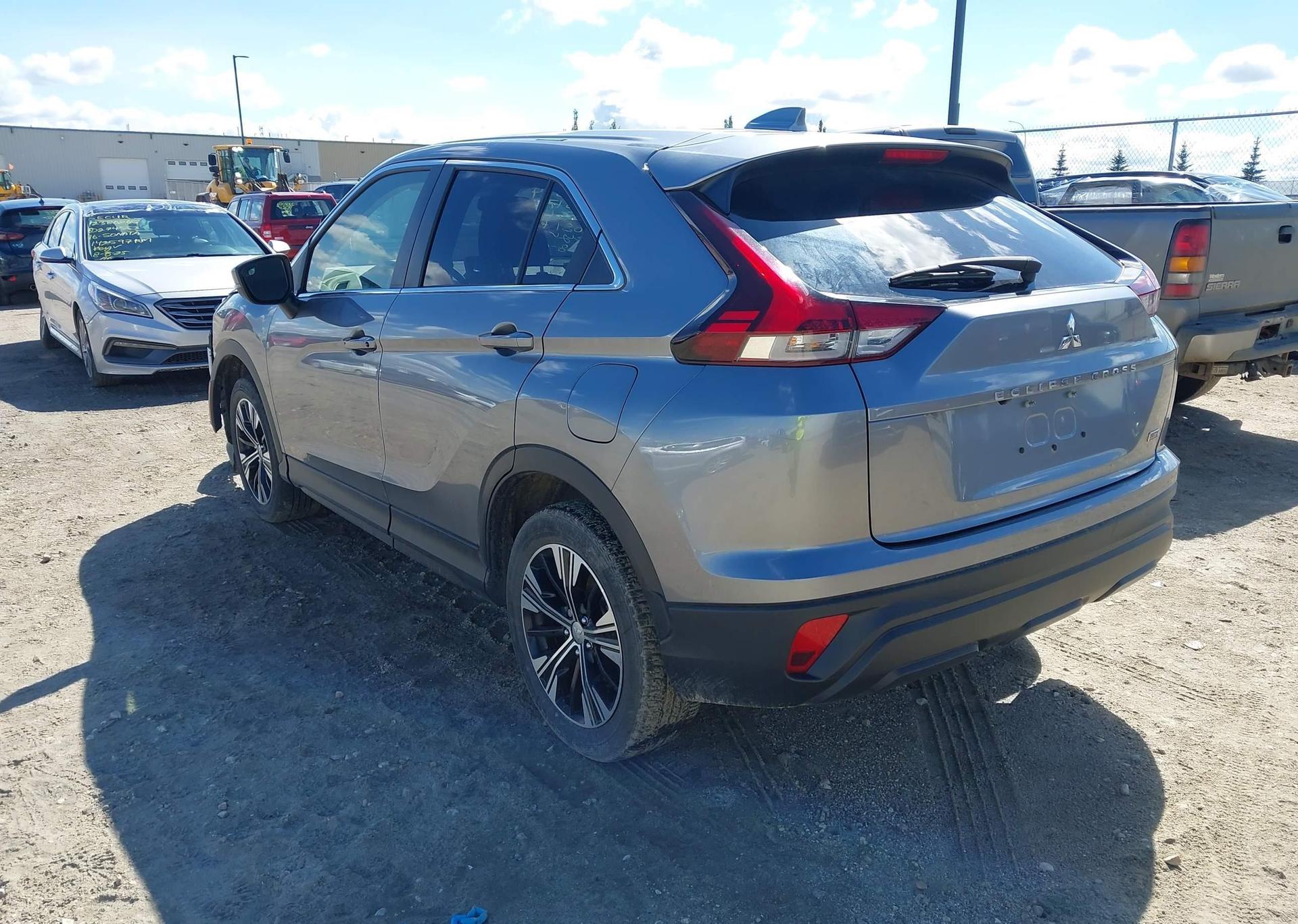 2022 MITSUBISHI ECLIPSE CROSS ES