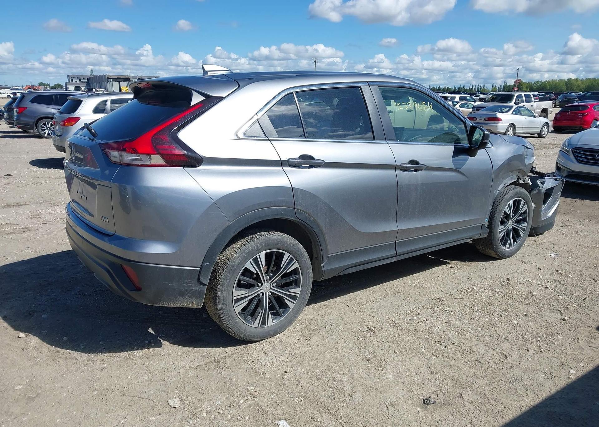 2022 MITSUBISHI ECLIPSE CROSS ES