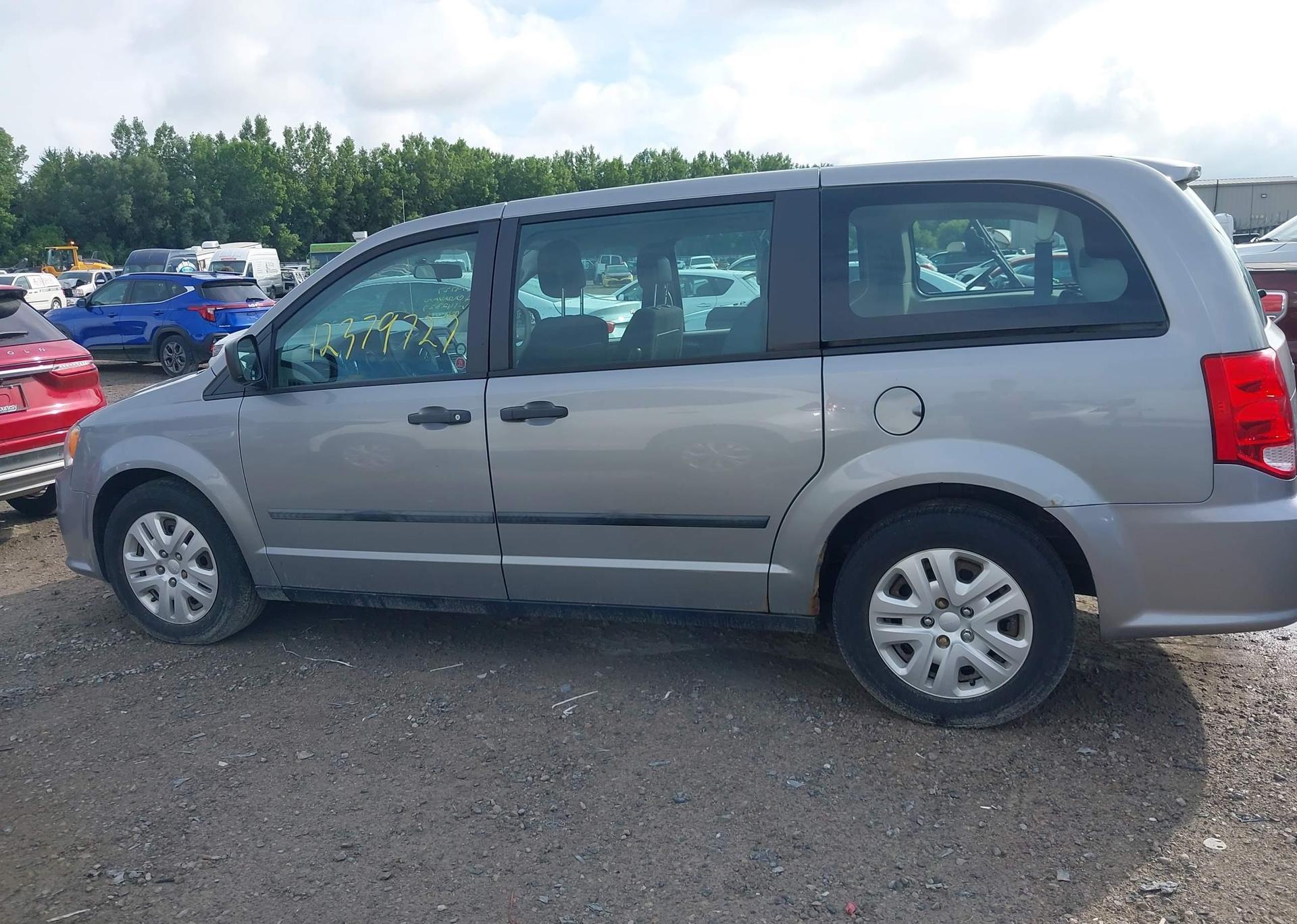 2014 DODGE GRAND CARAVAN SE