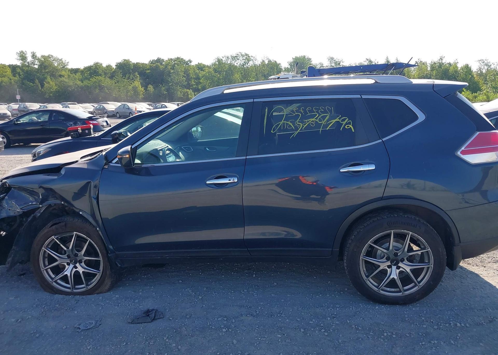 2016 NISSAN ROGUE S