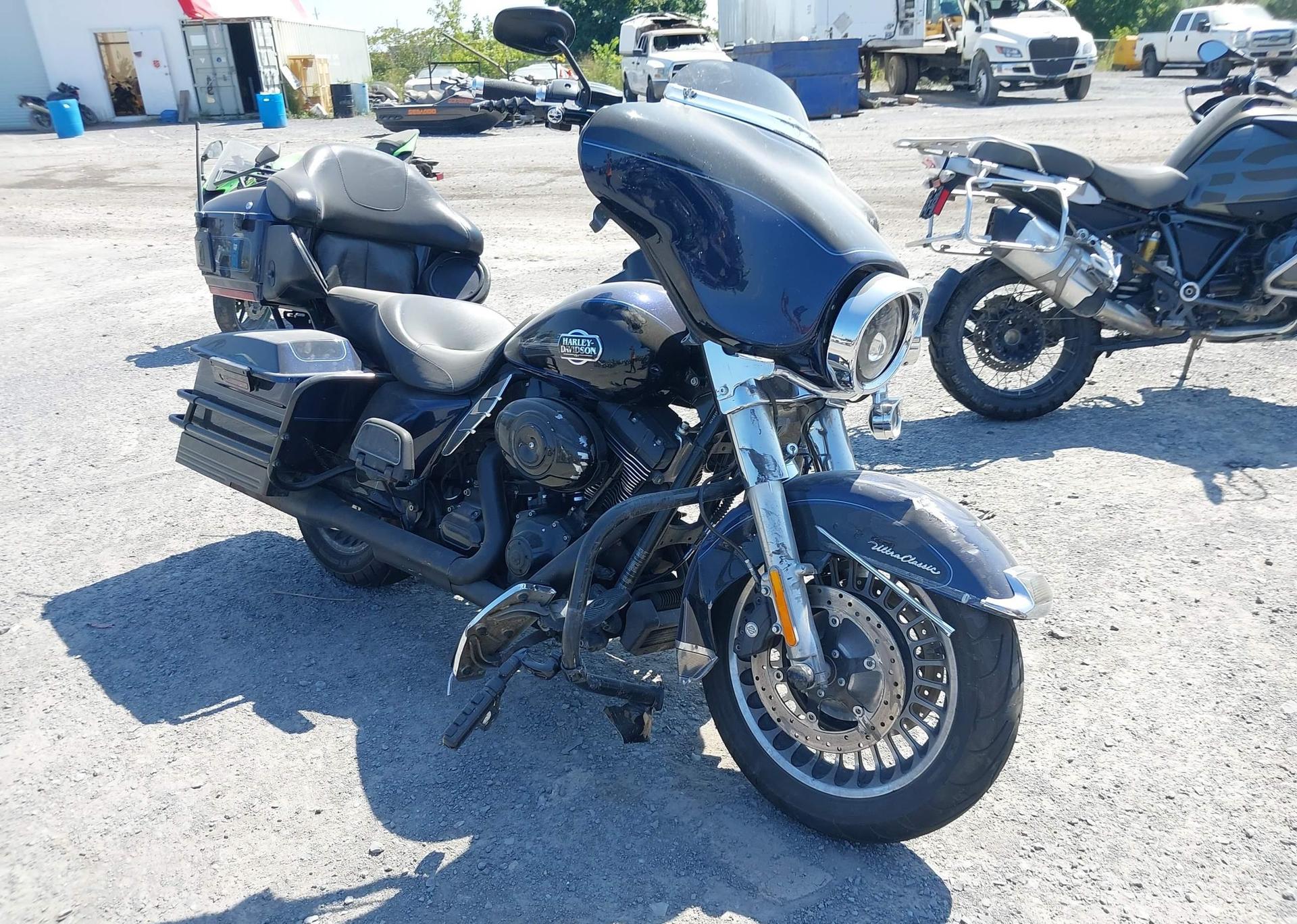 2012 HARLEY-DAVIDSON FLHTCU ULTRA CLASSIC ELECTRA GLD