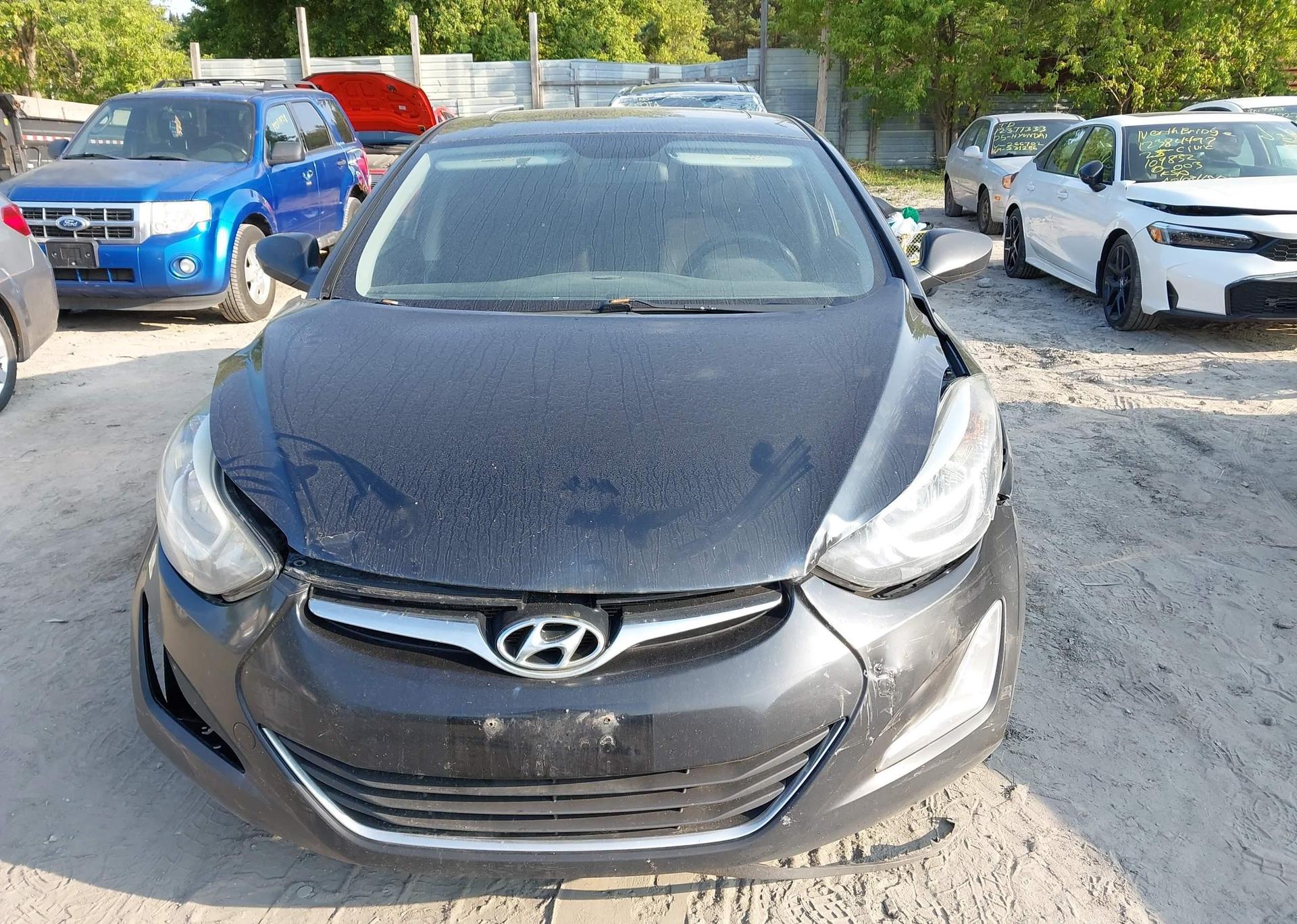 2016 HYUNDAI ELANTRA SE