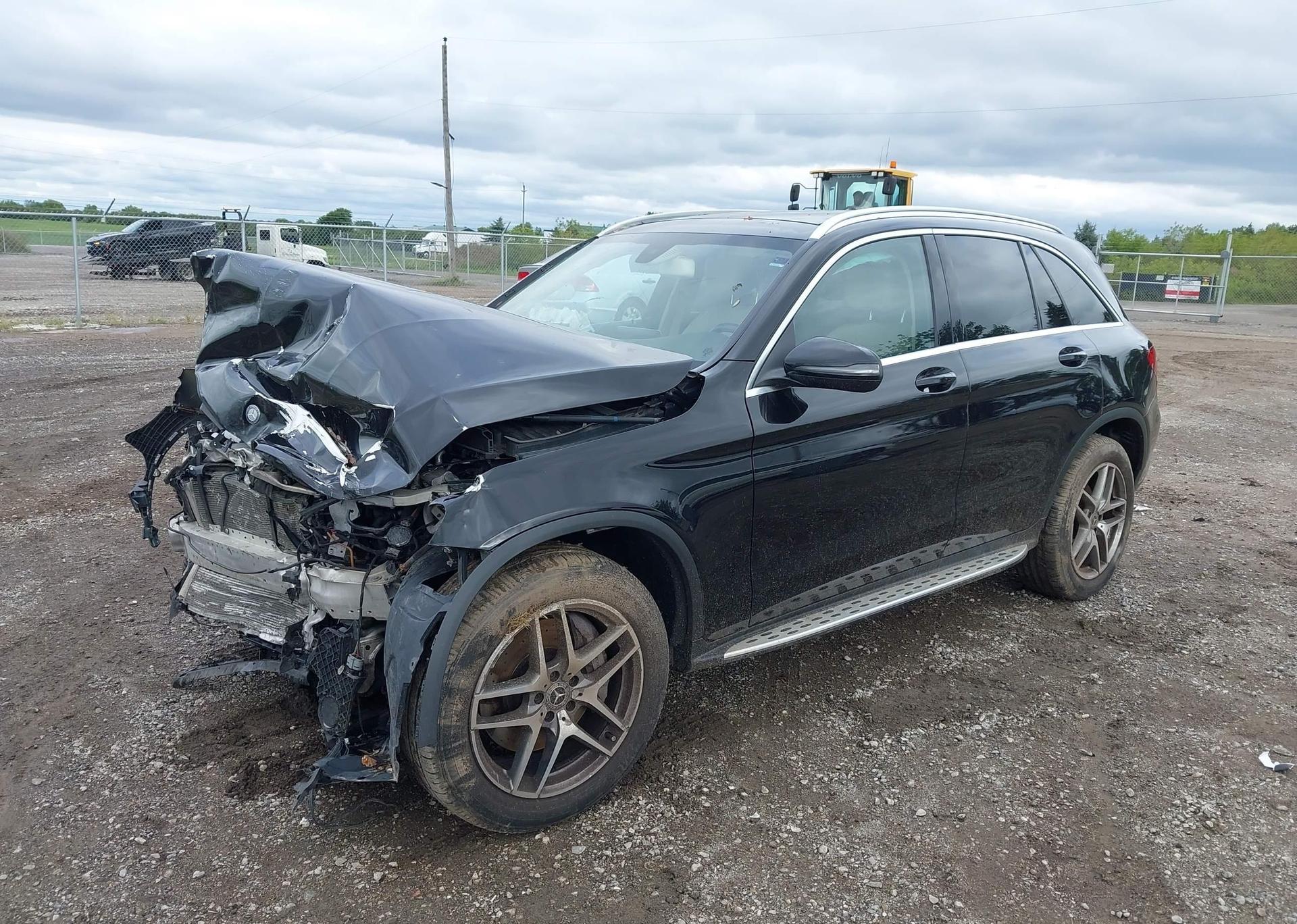2017 MERCEDES-BENZ GLC 300 4MATIC