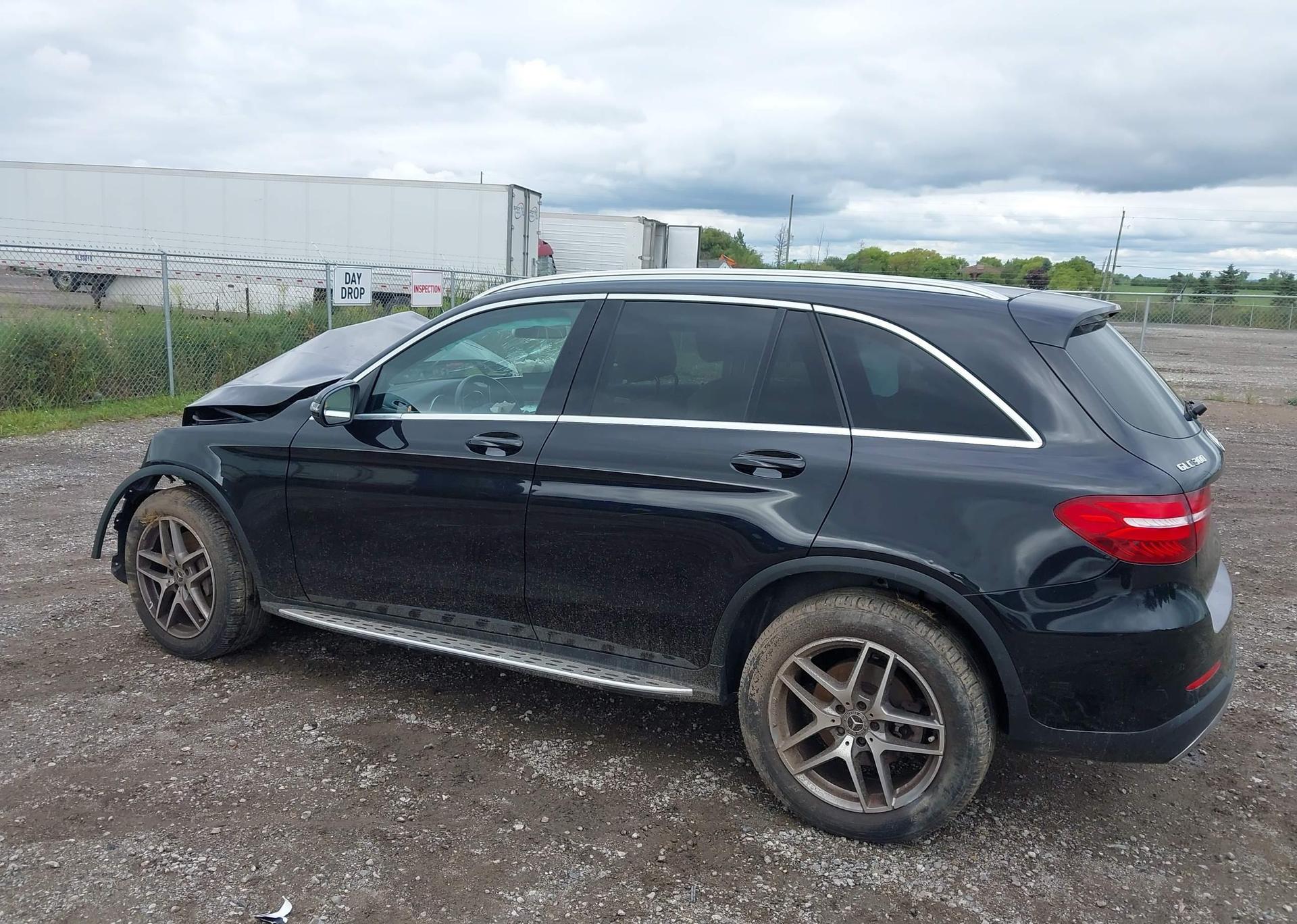 2017 MERCEDES-BENZ GLC 300 4MATIC