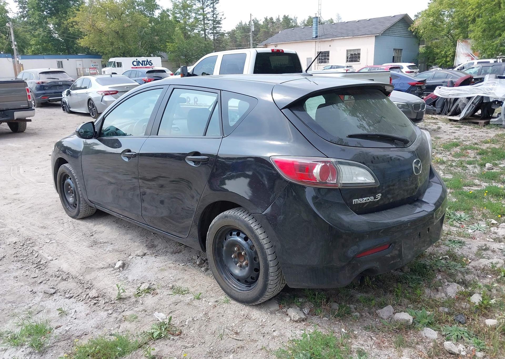 2013 MAZDA 3 I