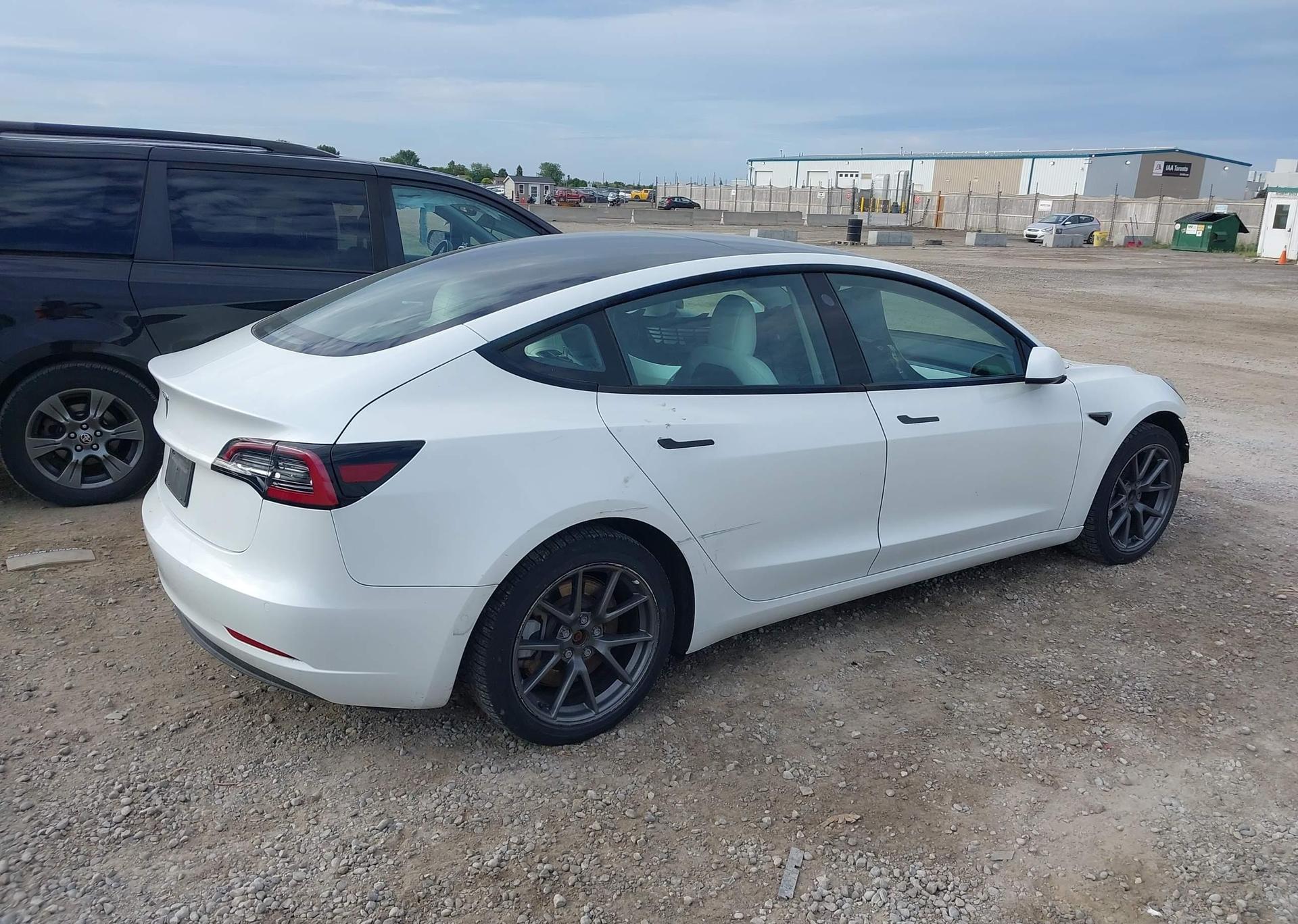 2022 TESLA MODEL 3 RWD