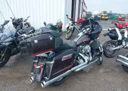 2011 HARLEY-DAVIDSON FLTRU