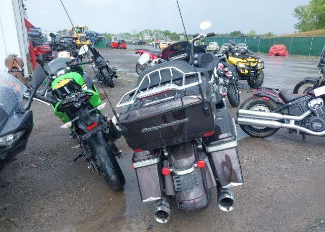 2011 HARLEY-DAVIDSON FLTRU