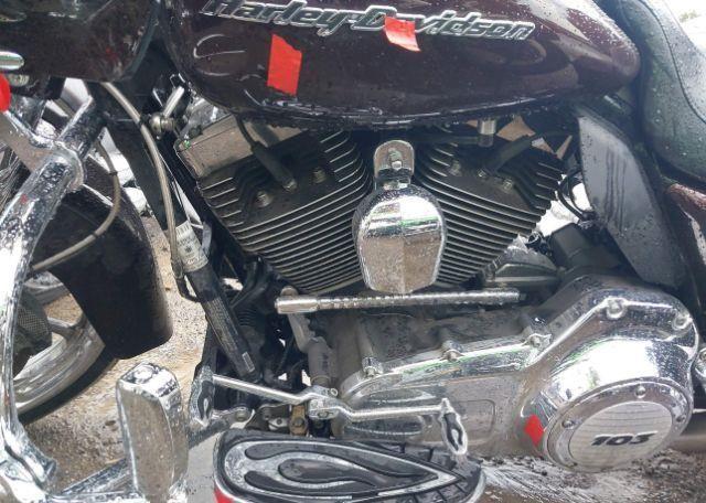 2011 HARLEY-DAVIDSON FLTRU
