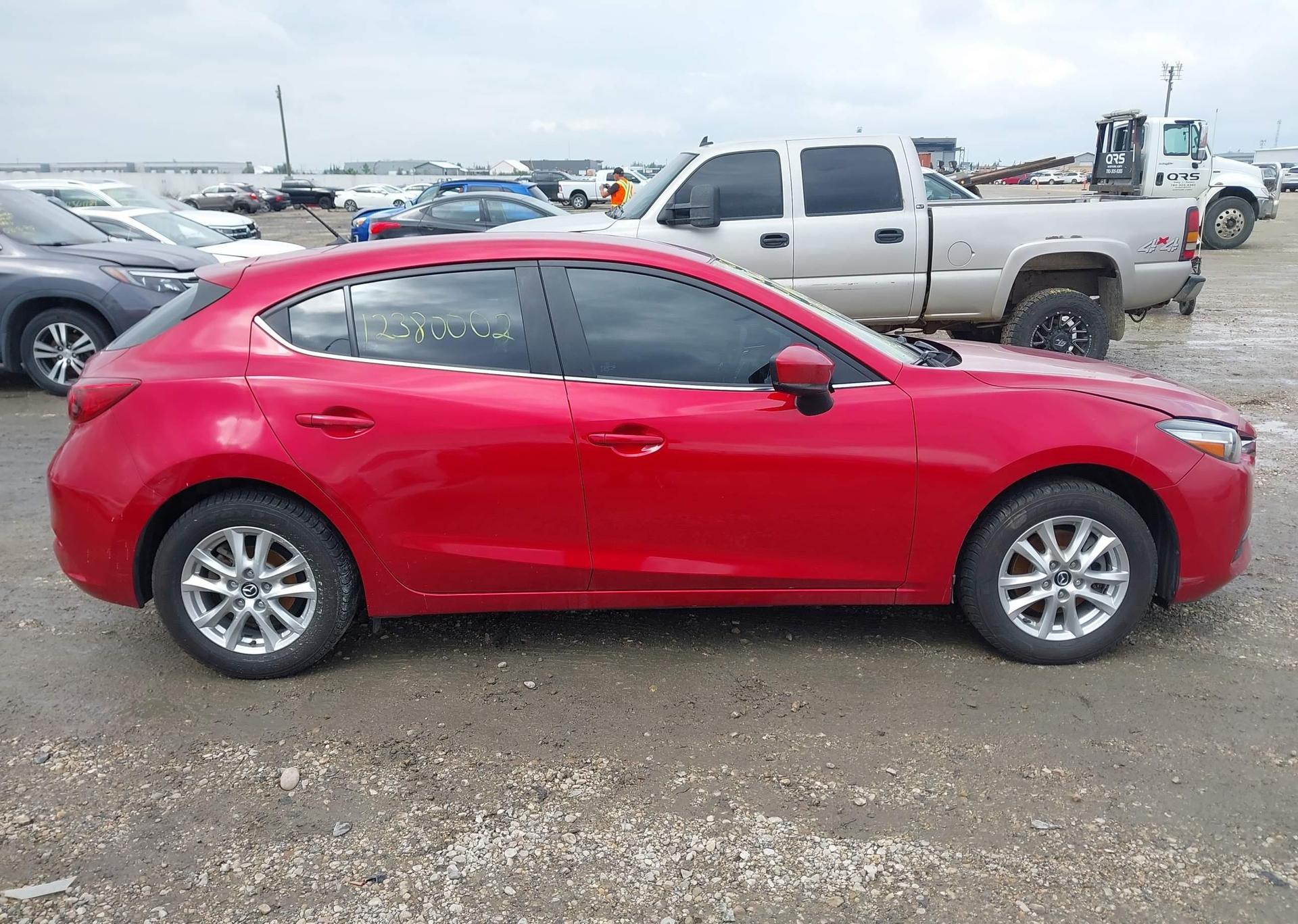 2017 MAZDA MAZDA3 GS