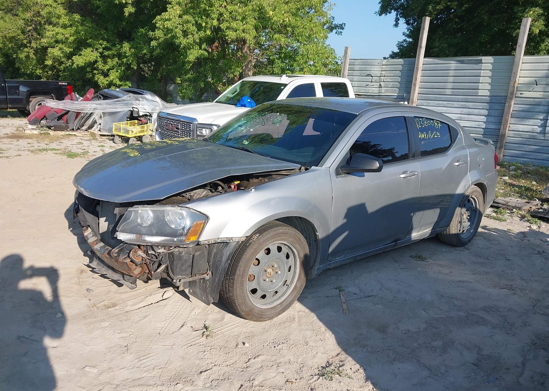 2013 DODGE AVENGER SE