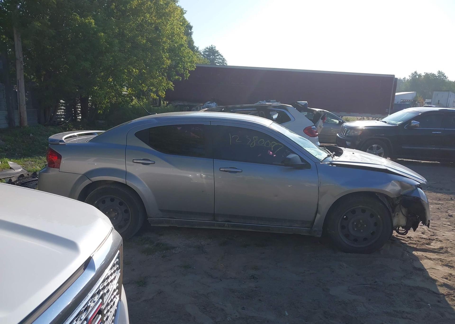2013 DODGE AVENGER SE