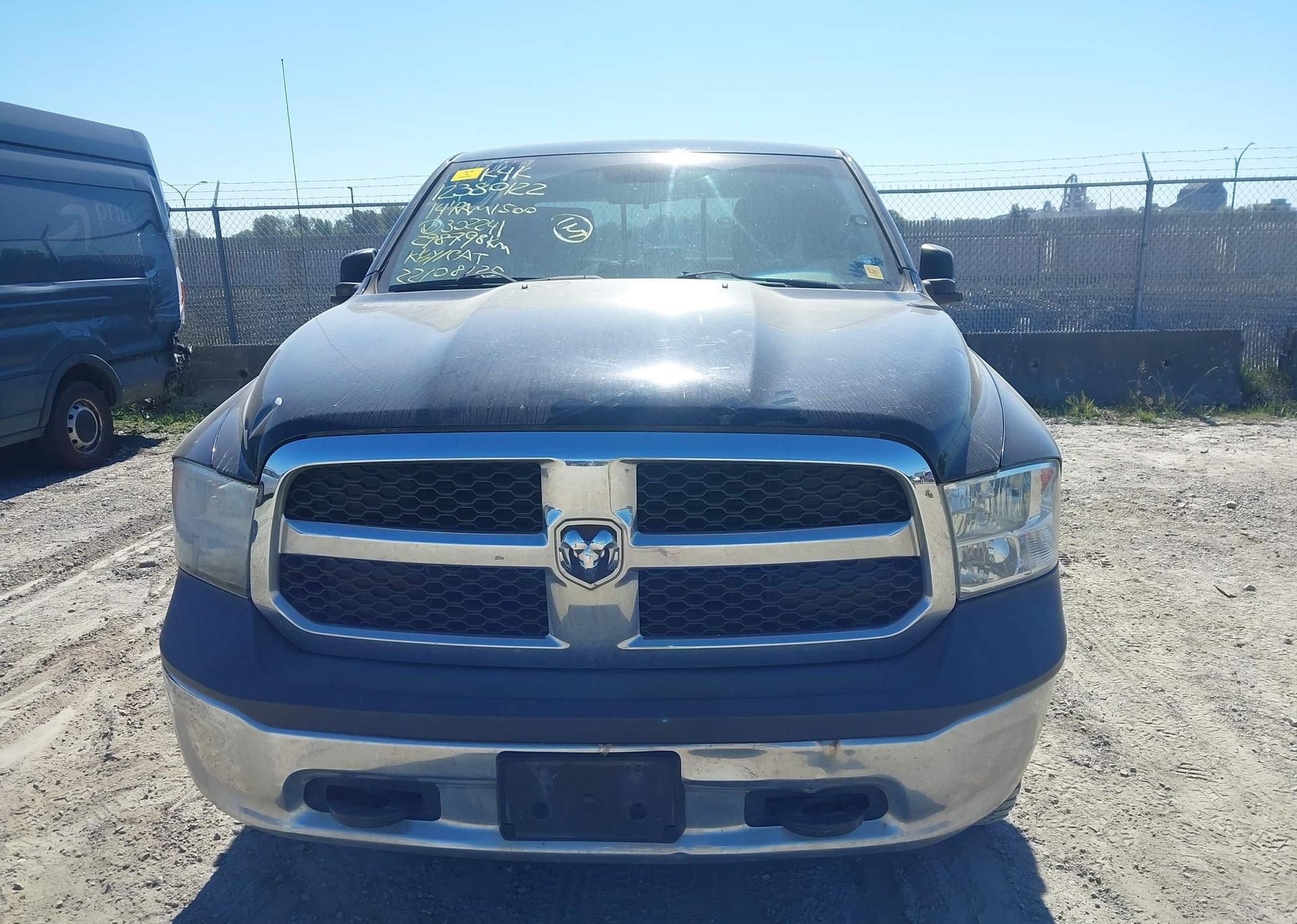 2014 RAM 1500 ST
