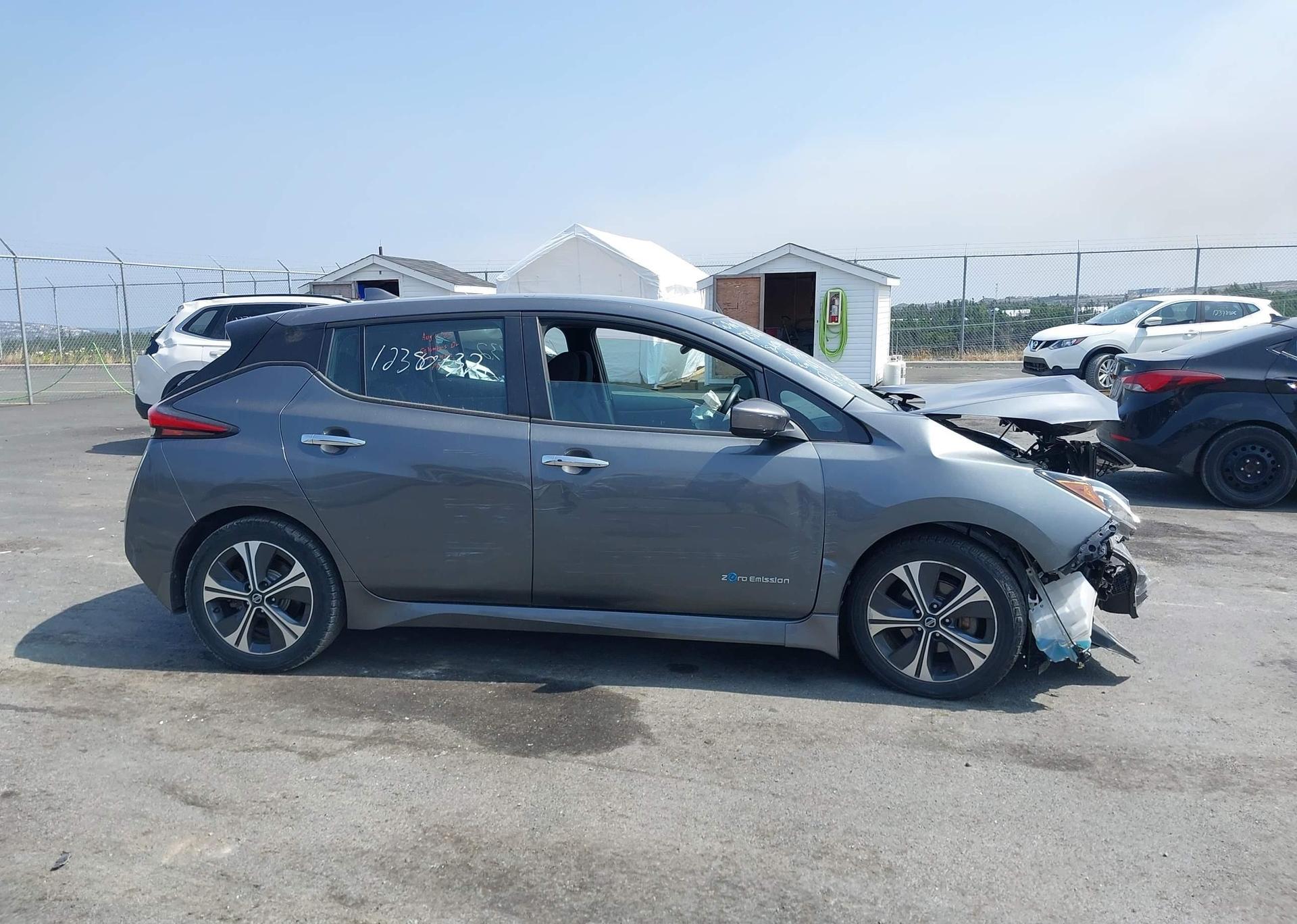 2018 NISSAN LEAF S