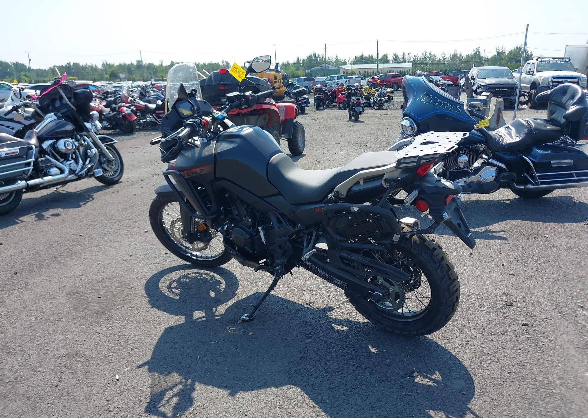 2024 HONDA XL750