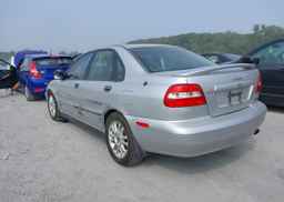 2004 VOLVO S40 A