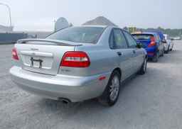 2004 VOLVO S40 A