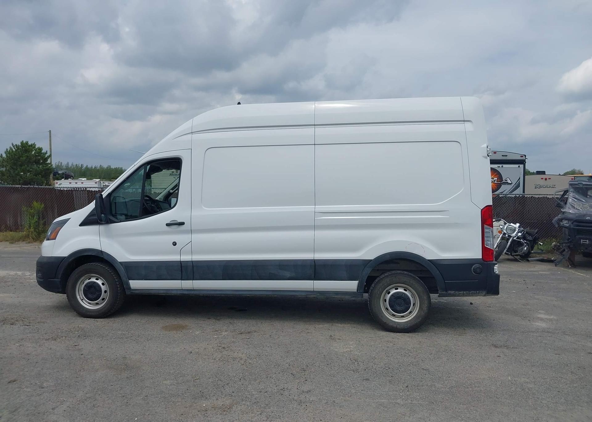 2024 FORD transit t-250