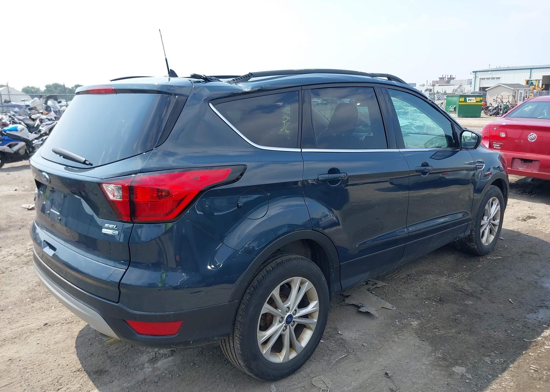 2019 FORD ESCAPE SEL