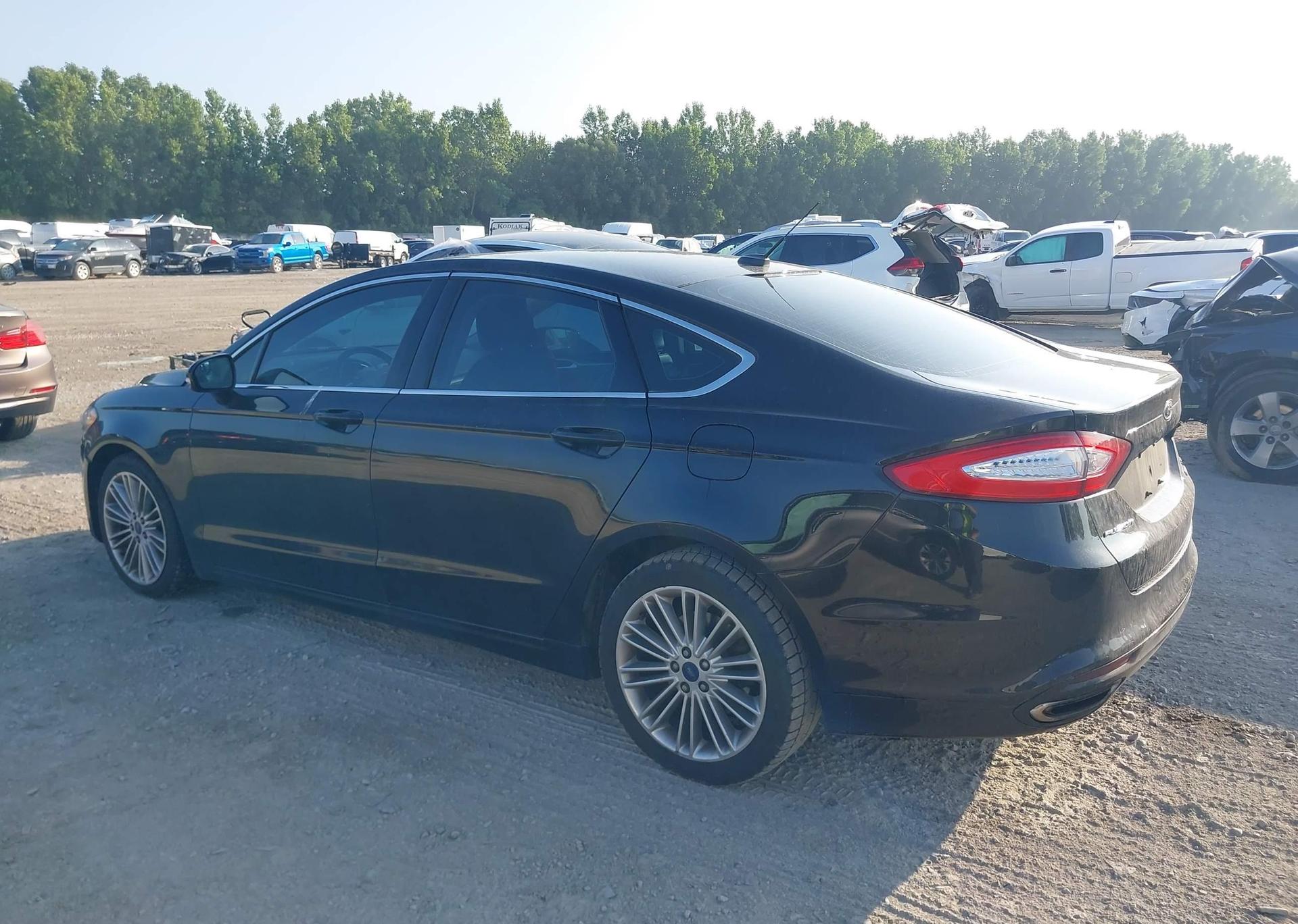 2015 FORD FUSION SE