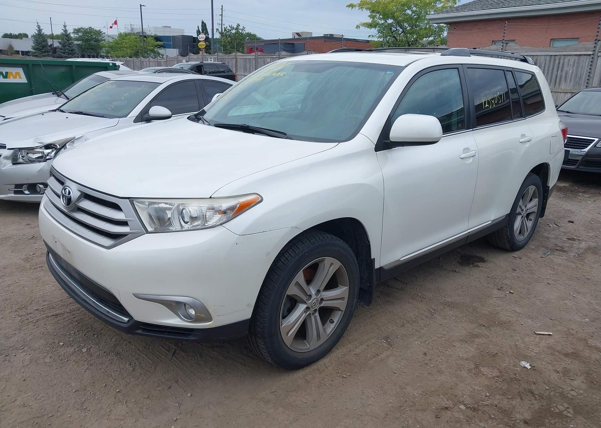 2013 TOYOTA HIGHLANDER PLUS