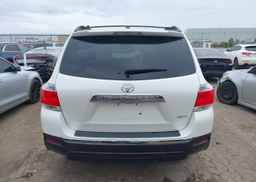 2013 TOYOTA HIGHLANDER PLUS