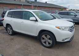 2013 TOYOTA HIGHLANDER PLUS