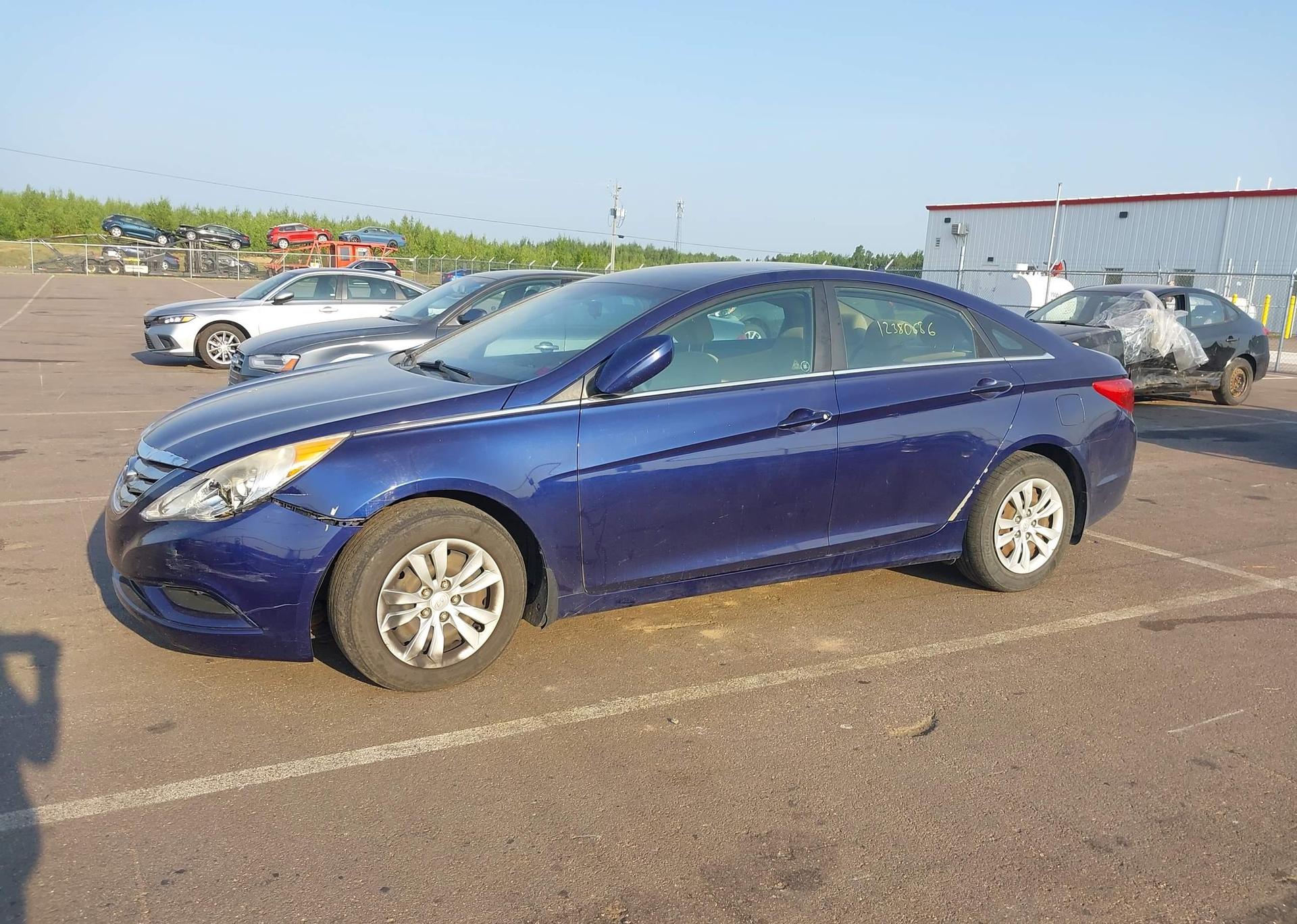 2011 HYUNDAI SONATA GL