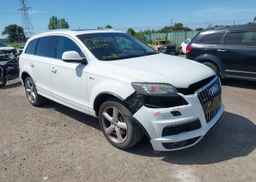 2011 AUDI Q7 3.0 SPORT