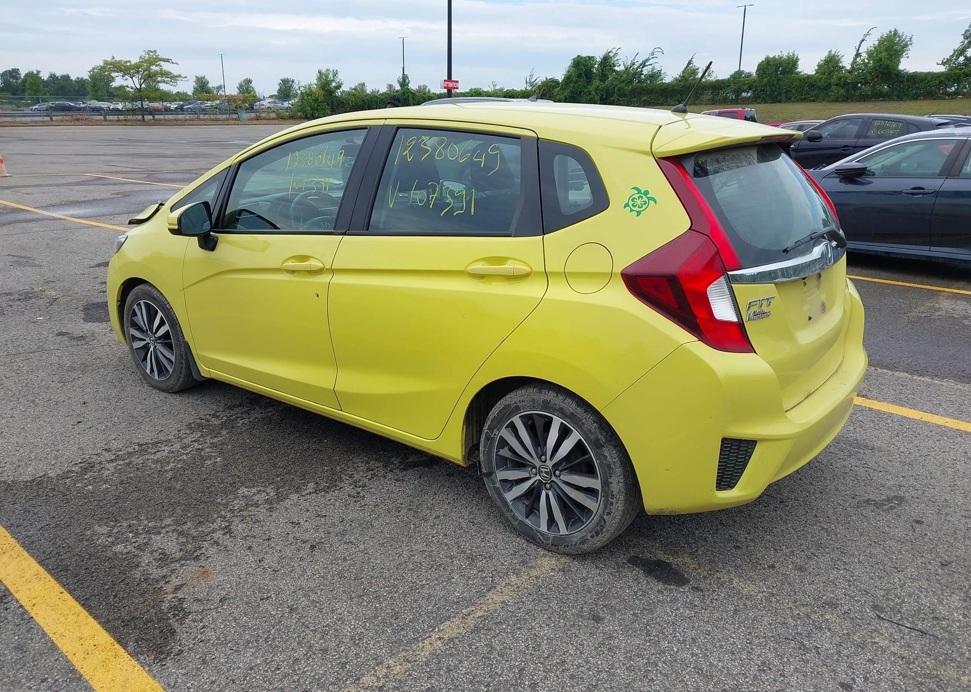 2016 HONDA FIT EX