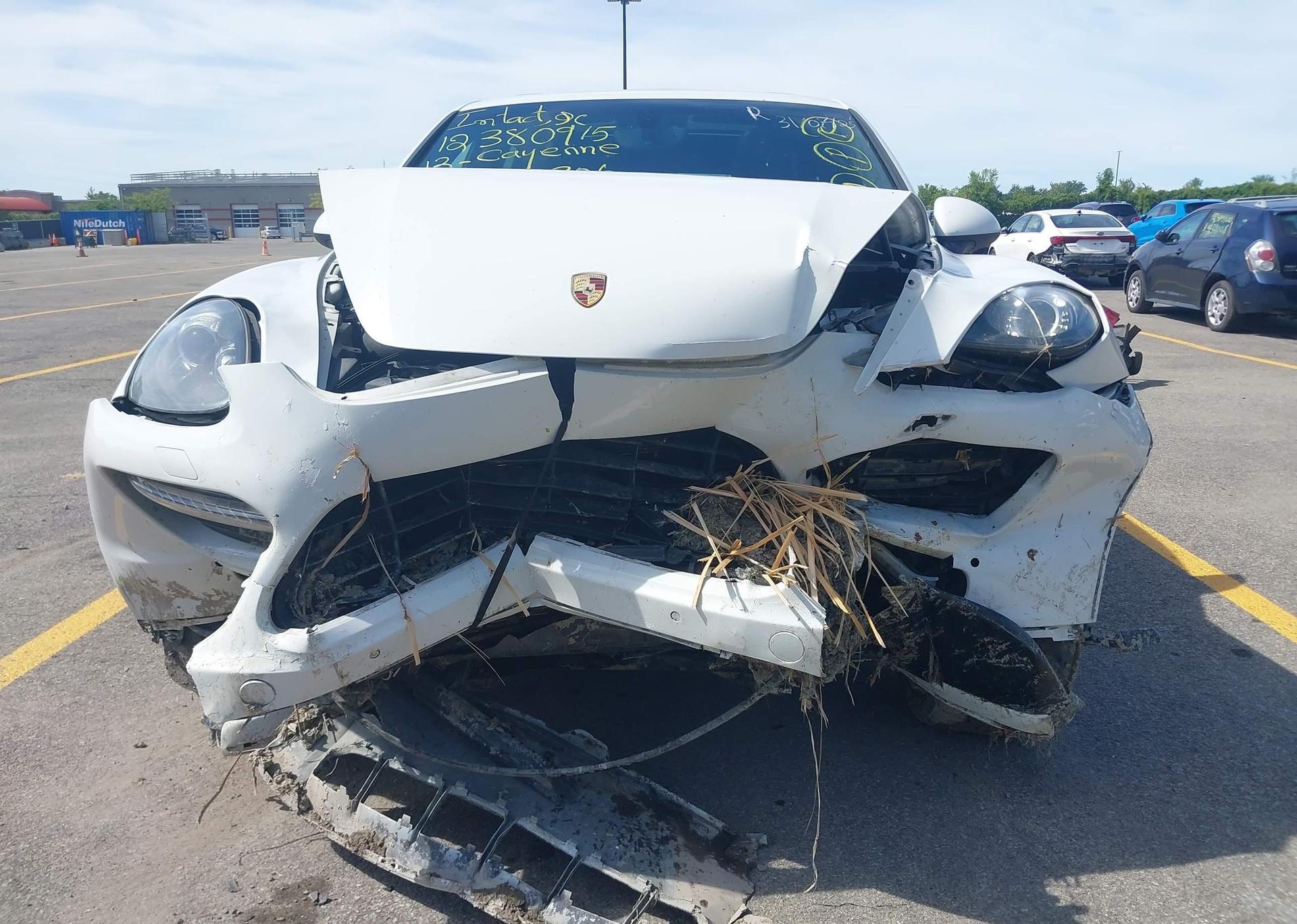 2013 PORSCHE CAYENNE GTS