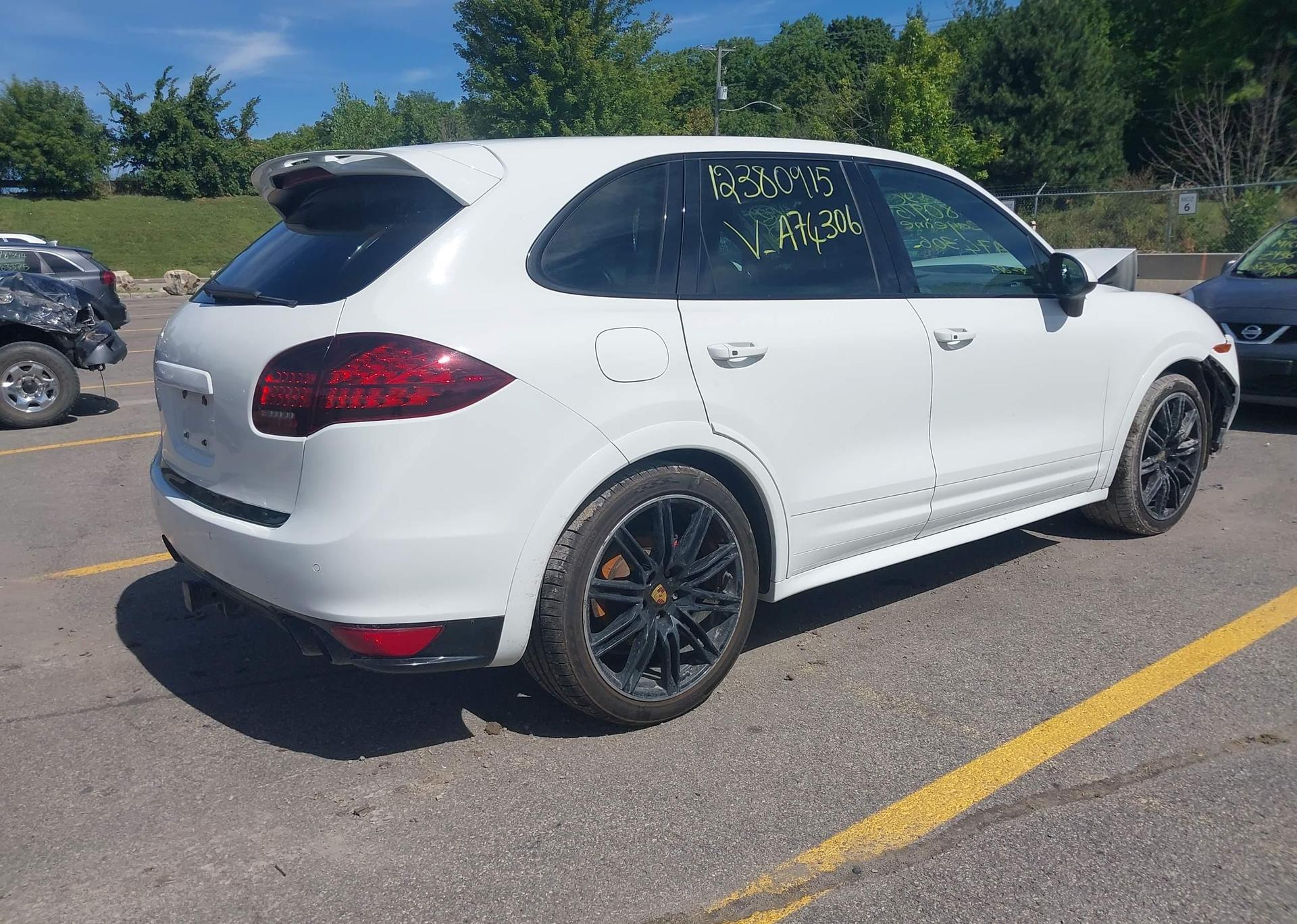 2013 PORSCHE CAYENNE GTS