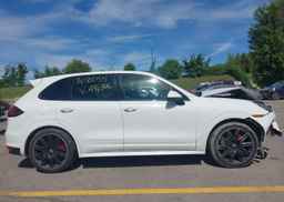 2013 PORSCHE CAYENNE GTS