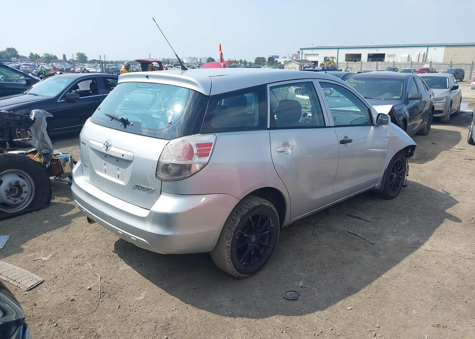 2005 TOYOTA COROLLA MATRIX XR