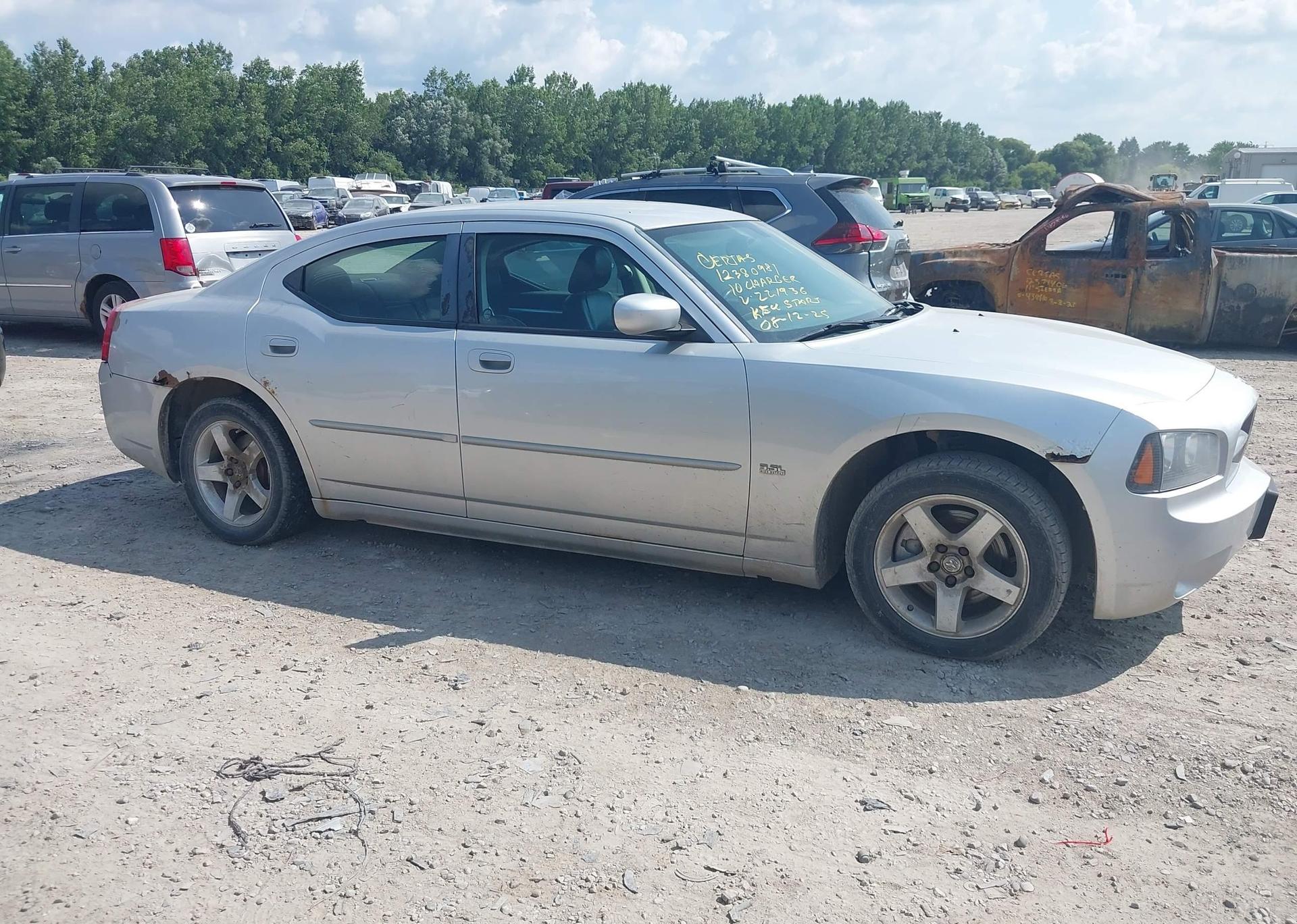2010 DODGE CHARGER SXT