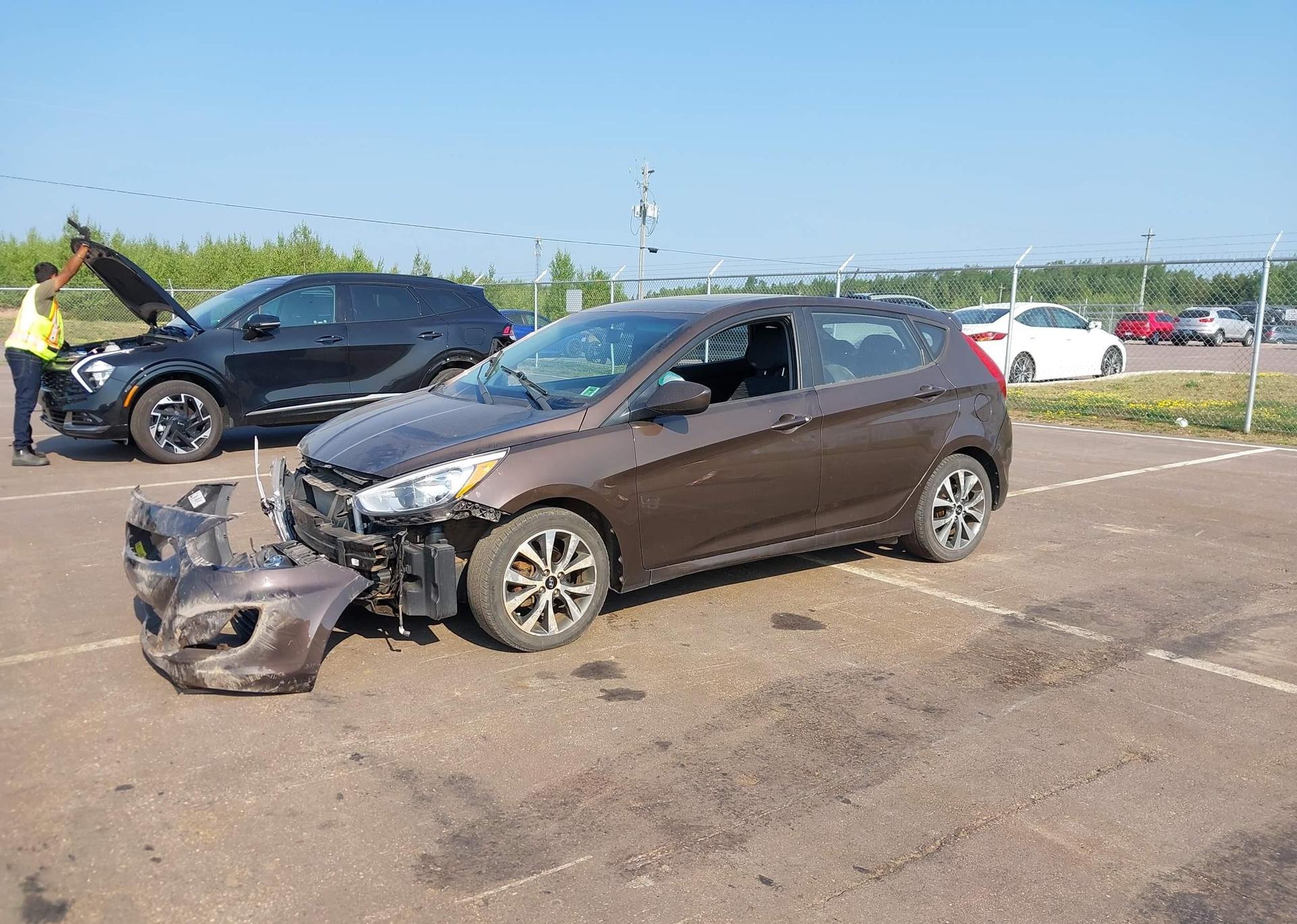 2015 HYUNDAI ACCENT GS