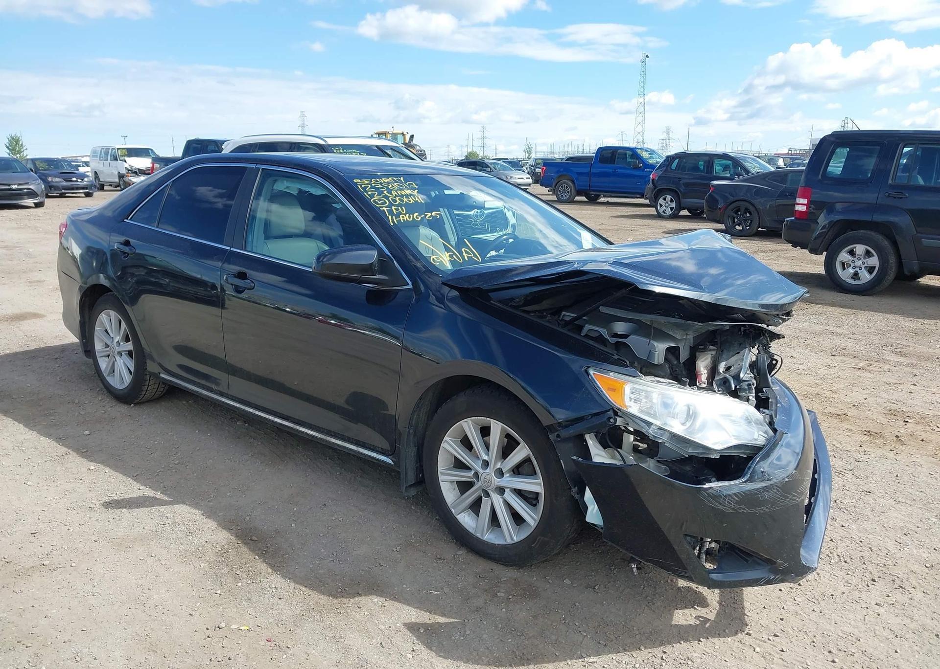 2012 TOYOTA CAMRY XLE V6