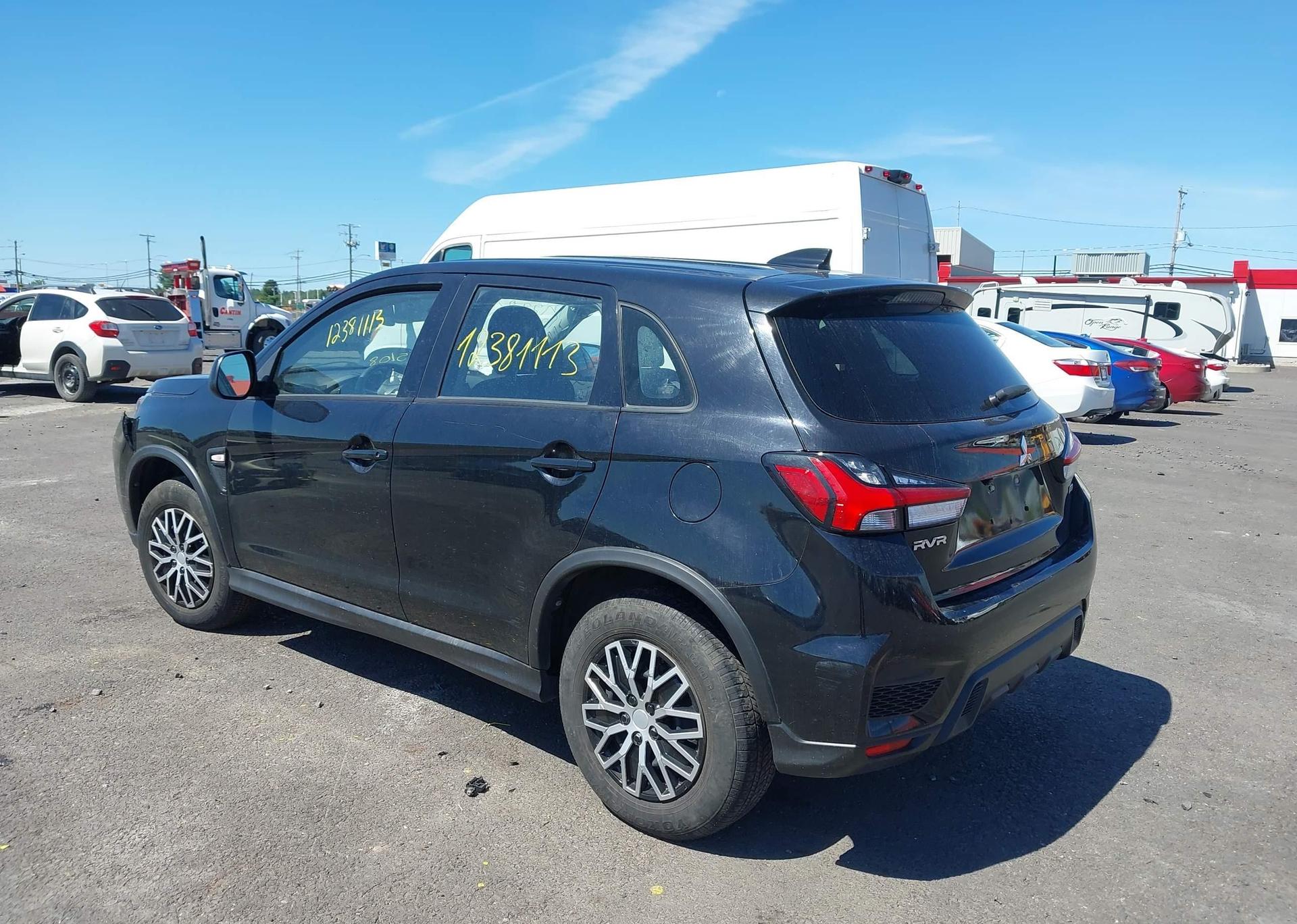 2022 MITSUBISHI RVR ES