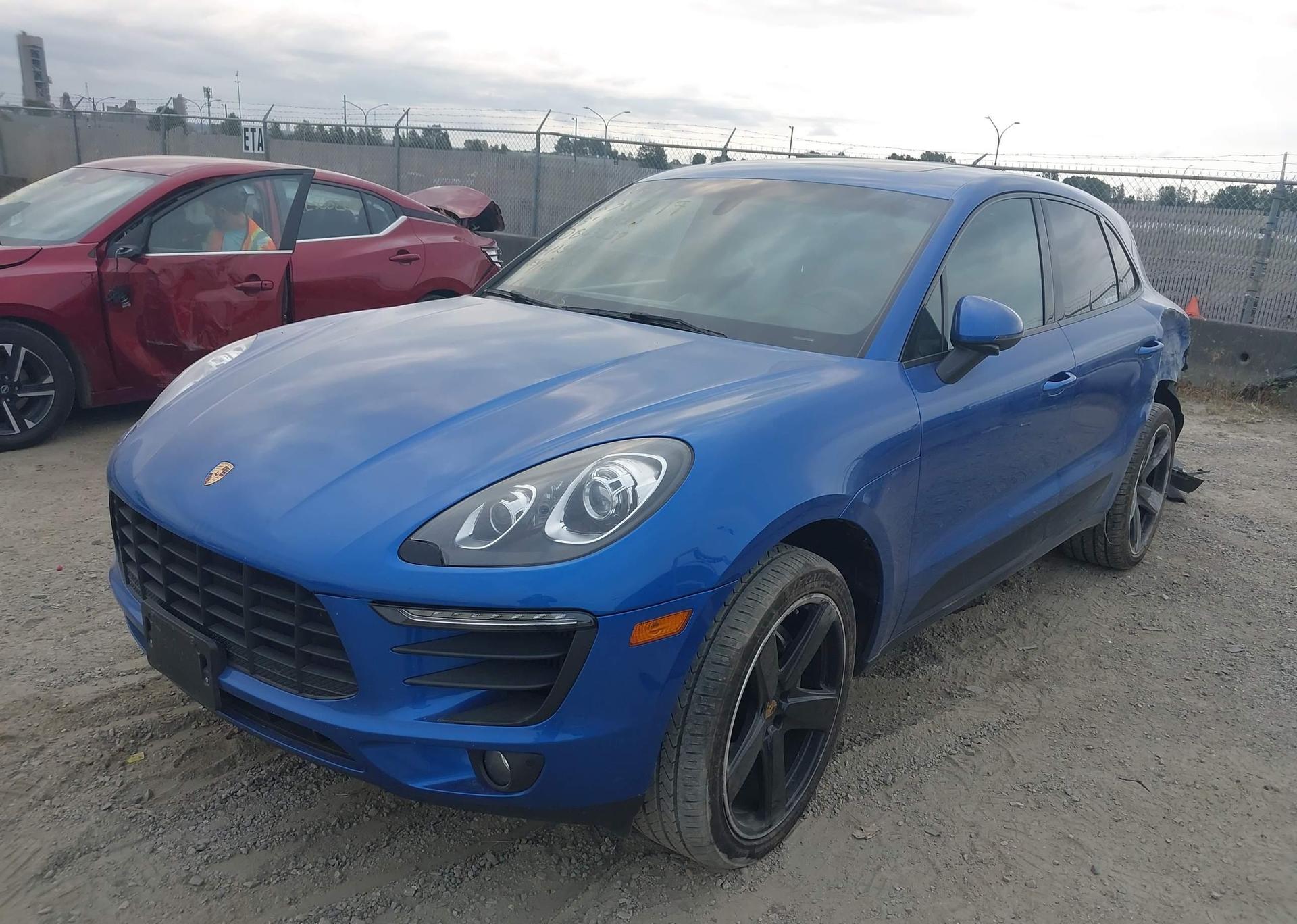 2015 PORSCHE MACAN S
