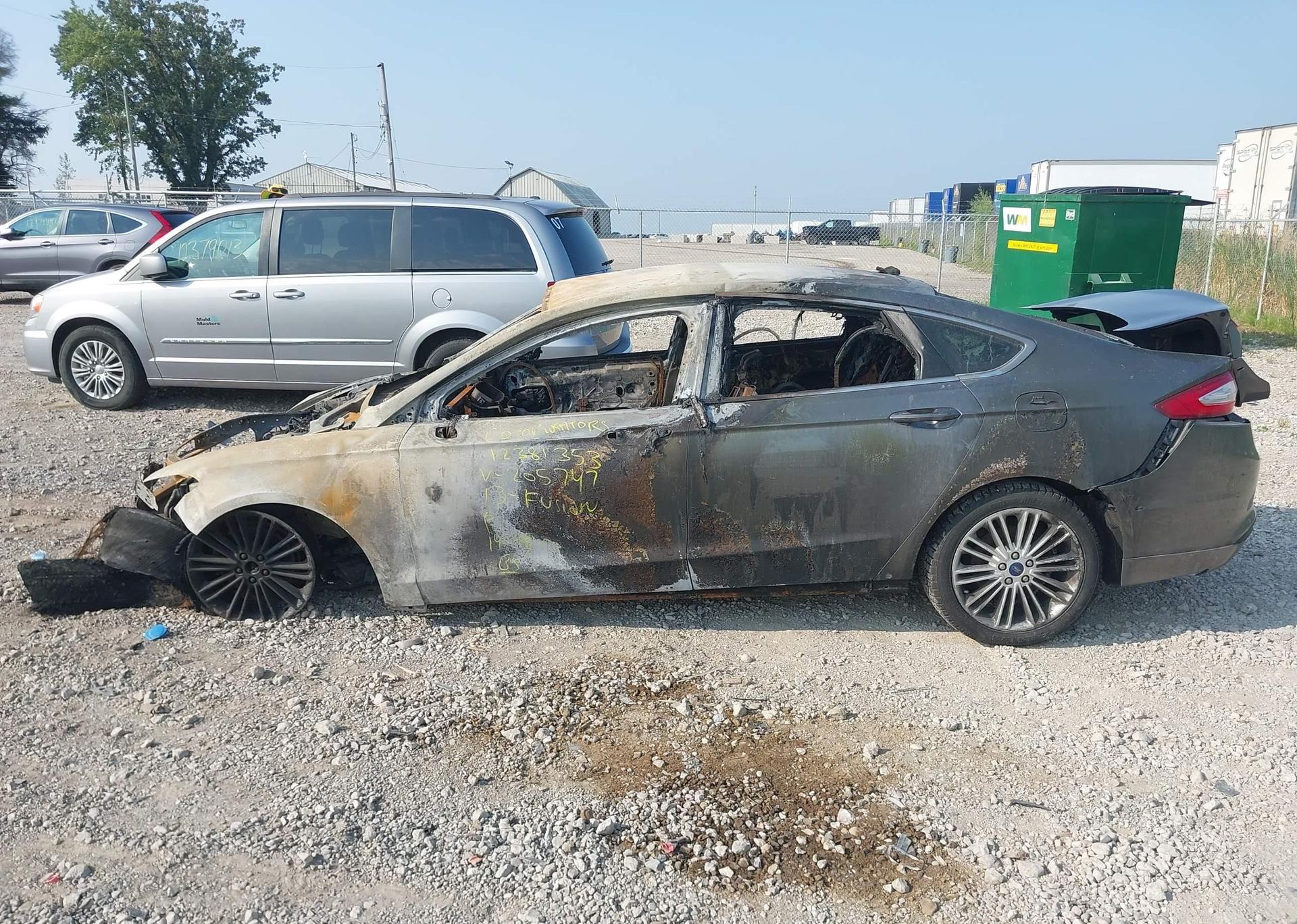 2013 FORD FUSION SE