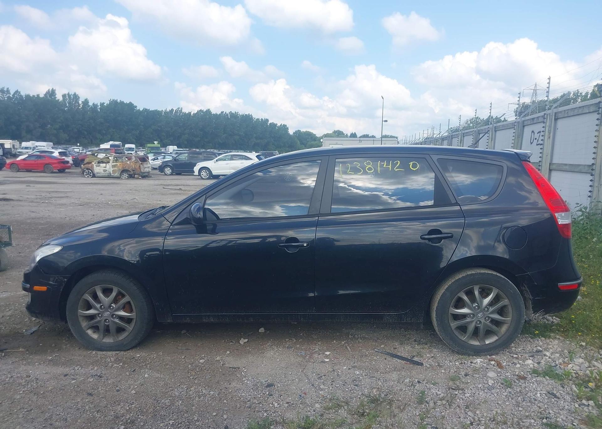 2012 HYUNDAI Elantra Touring GLS