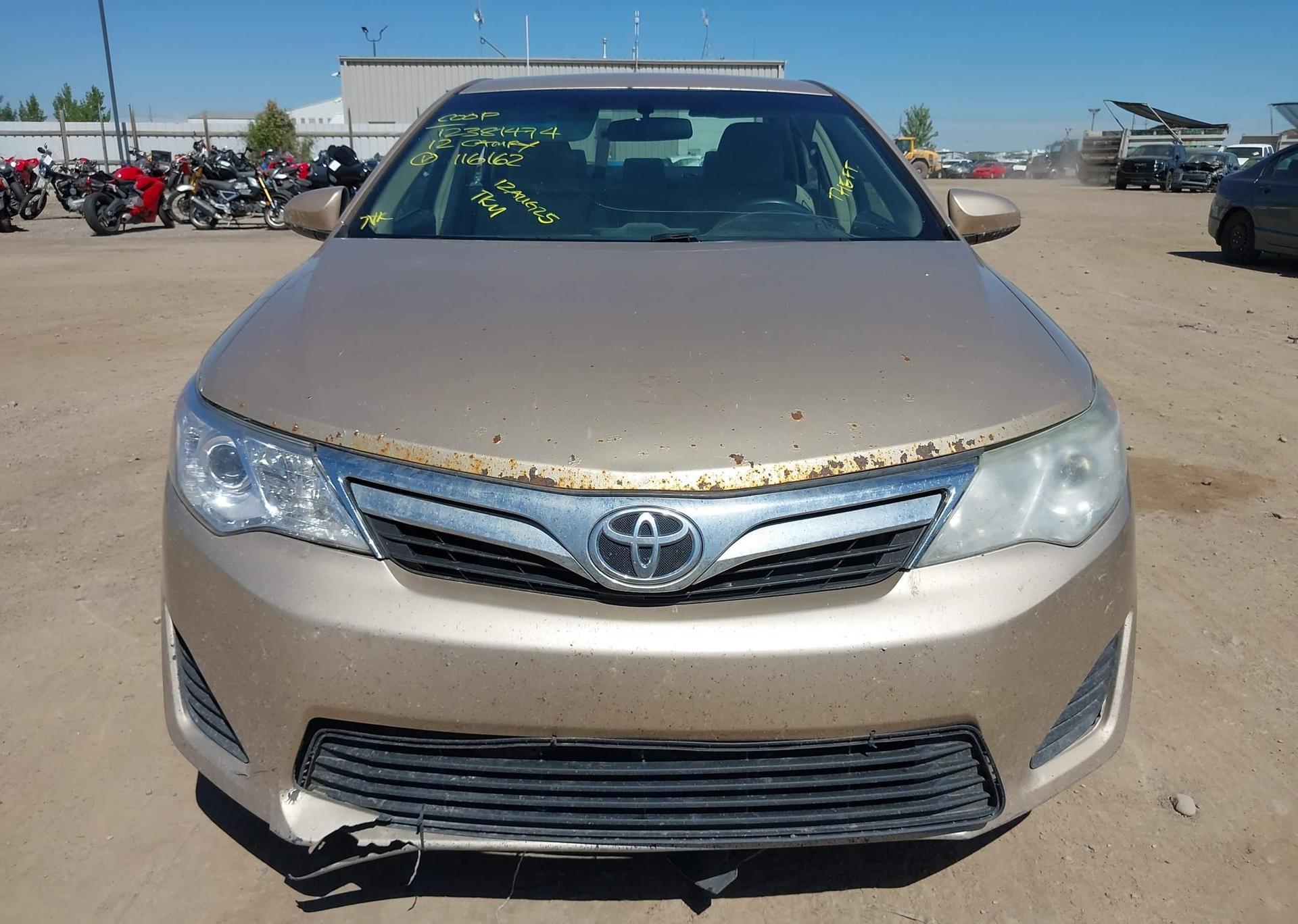 2012 TOYOTA CAMRY LE